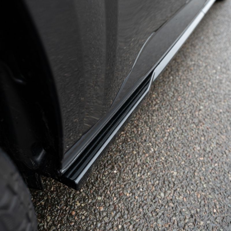 Gloss Black V2 Side Skirts - VW Transporter T7 & Ford Transit Custom (2024-)